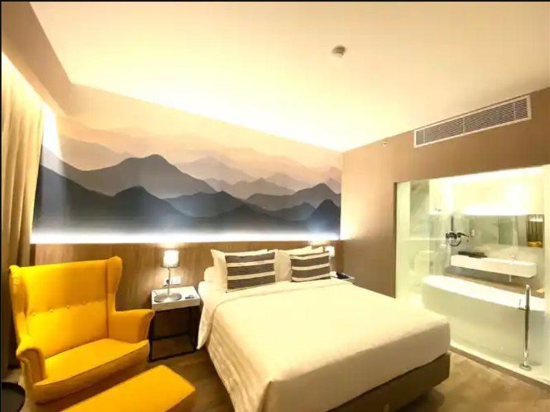 The Zuri Baturaja Hotel Baturaja  ภายนอก รูปภาพ