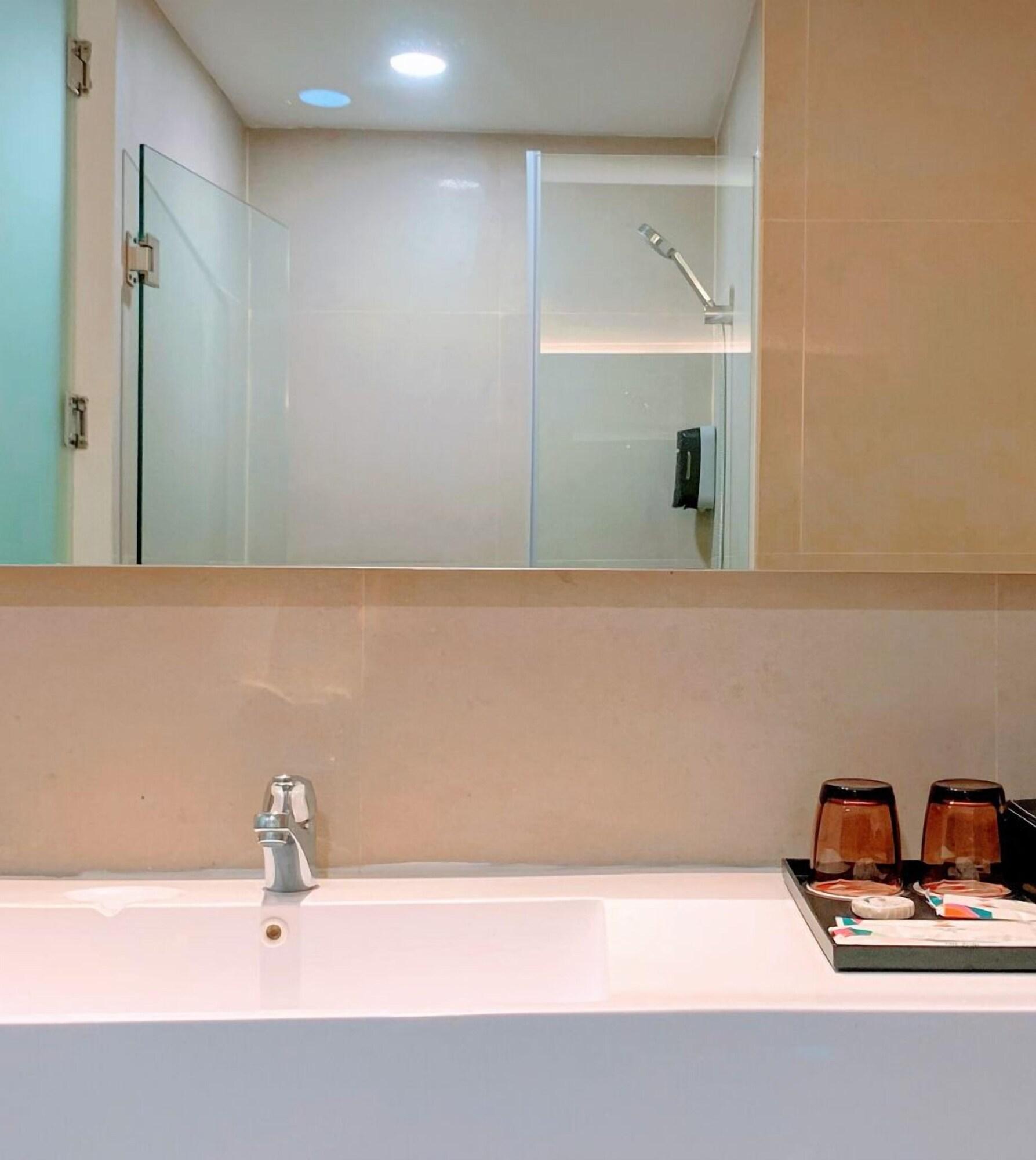 The Zuri Baturaja Hotel Baturaja  ภายนอก รูปภาพ